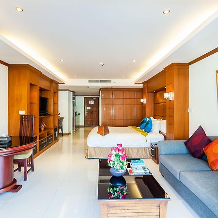 Tara Court Hotel Pattaya Esterno foto