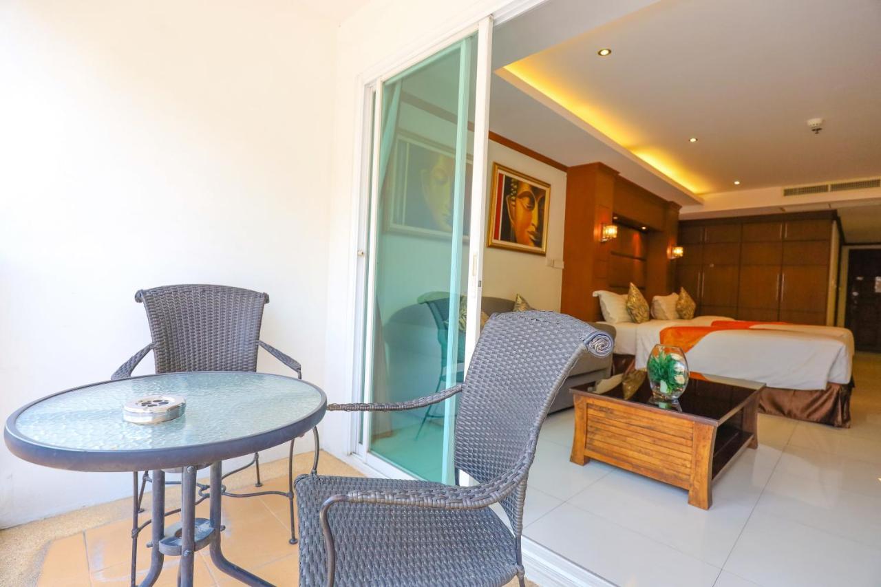 Tara Court Hotel Pattaya Esterno foto