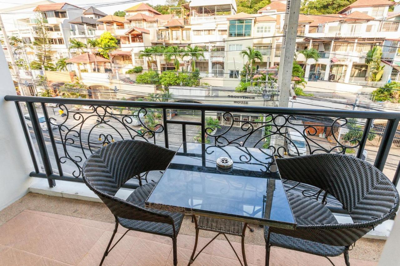 Tara Court Hotel Pattaya Esterno foto