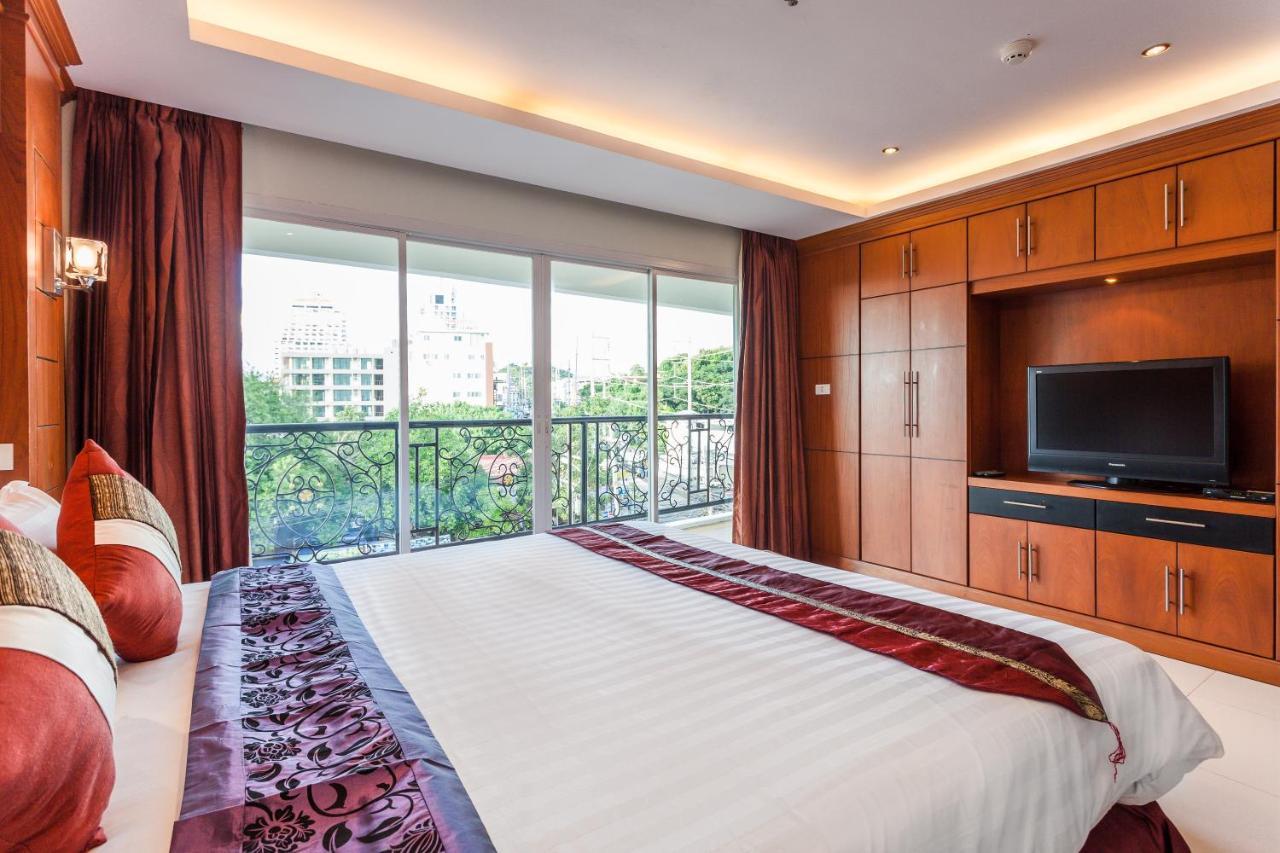 Tara Court Hotel Pattaya Esterno foto
