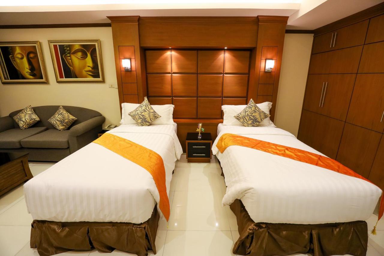 Tara Court Hotel Pattaya Esterno foto
